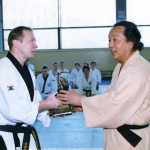 Демид Момот и гранд-мастер хапкидо Менг Джо Нам, 1998 год.